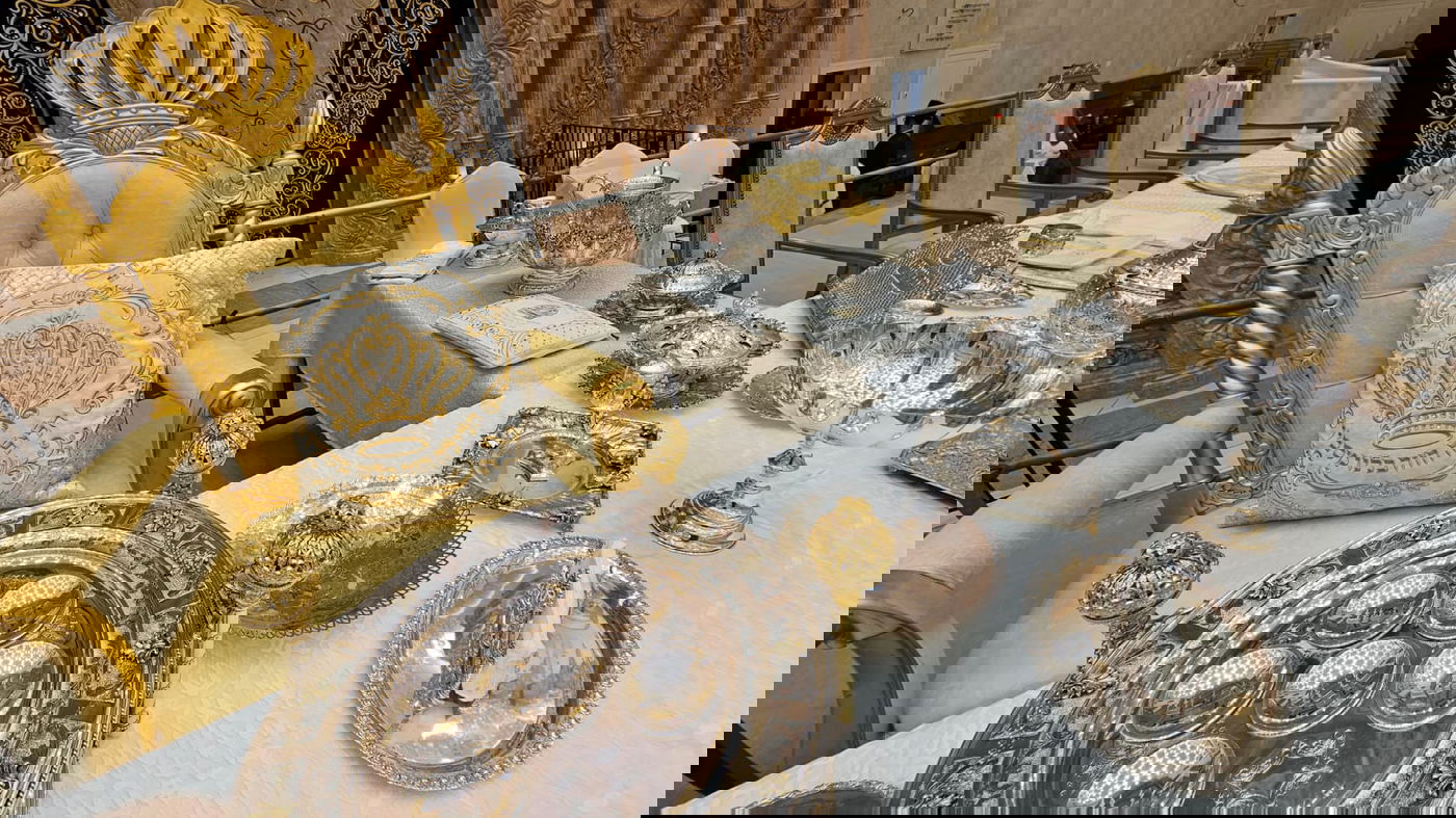 שולחן ליל הסדר של האדמו"ר מויזניץ 