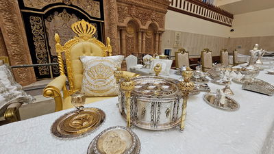 שולחן ליל הסדר של האדמו"ר מויזניץ | ארכיון