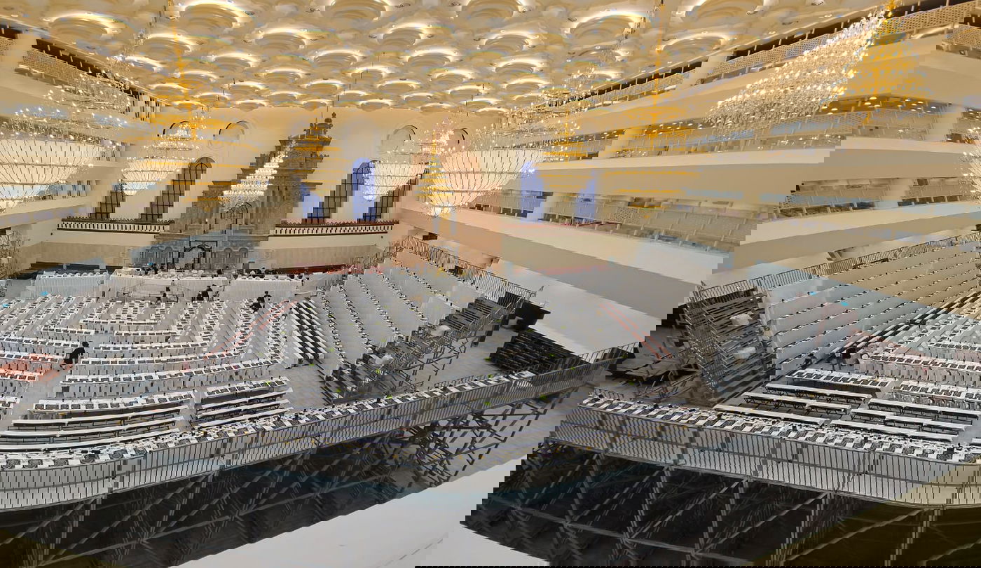 שולחן ליל הסדר של האדמו"ר מויזניץ 