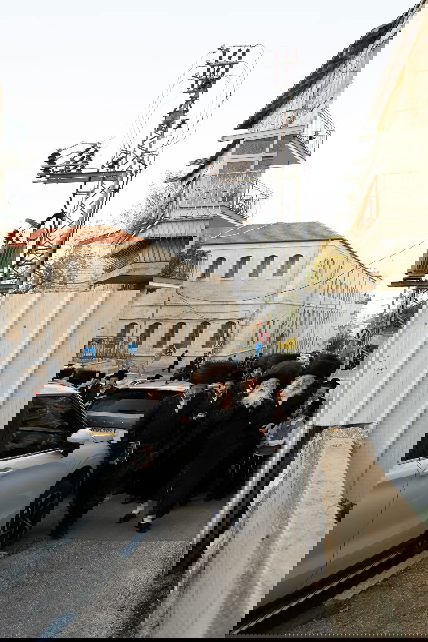 האדמו"ר מנדבורנה ירושלים בברכת האילנות