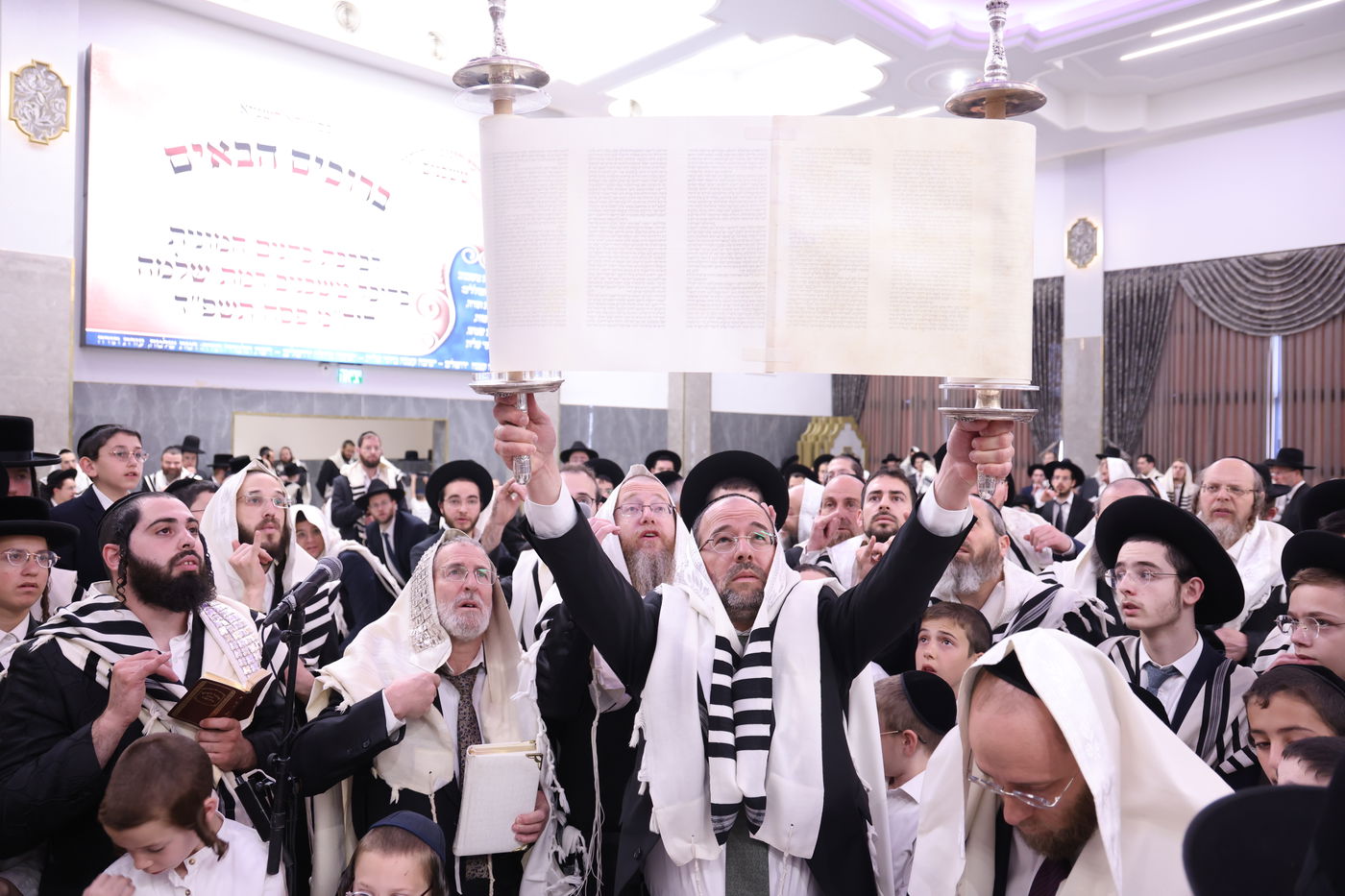 ברכת כהנים בהיכל ישיבת טשכנוב