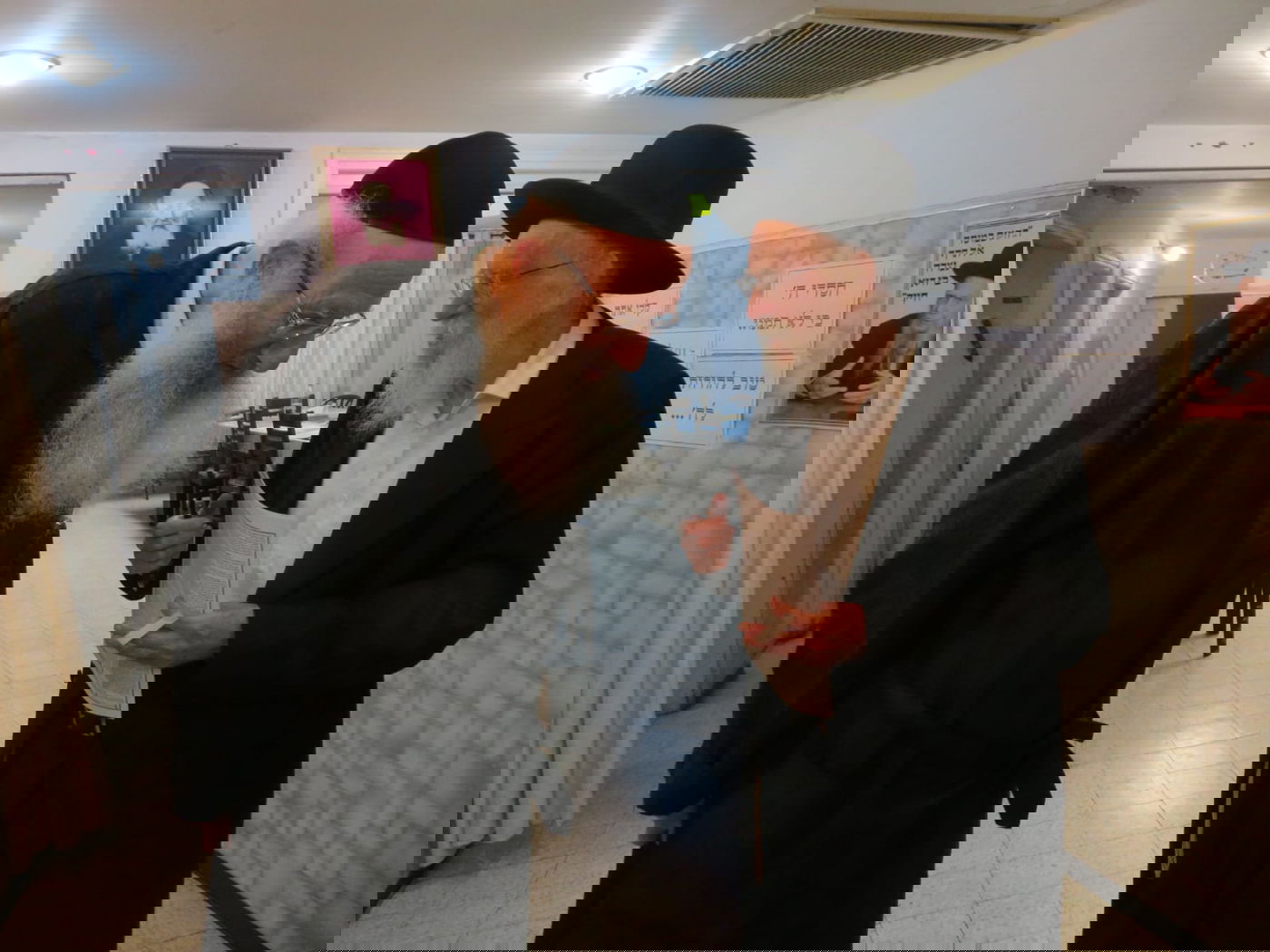 הגר"ש גלאי בביקור בבית הגרי"א דינר