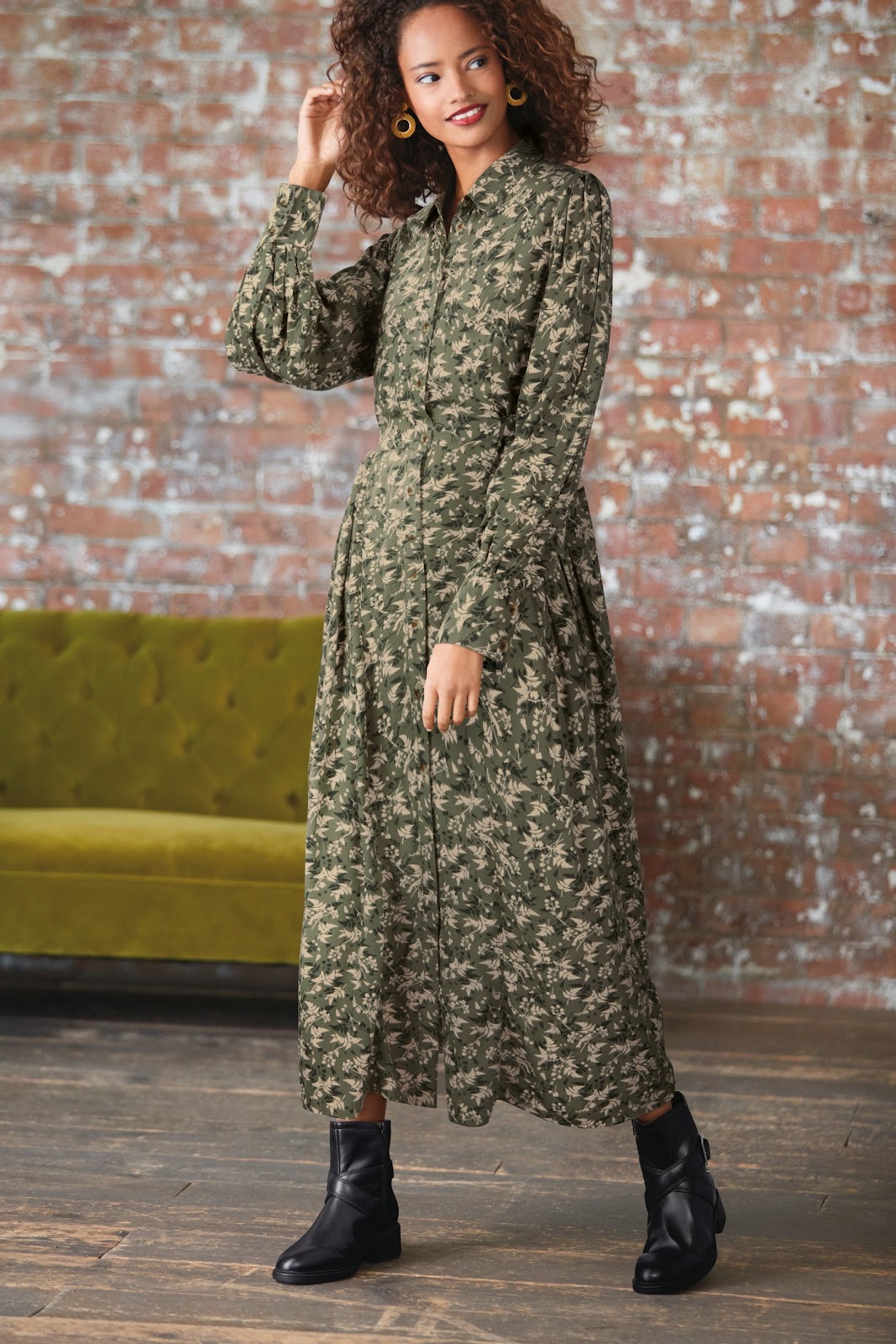 מצאנו 10 שמלות חגיגיות בפחות מ-200 שח