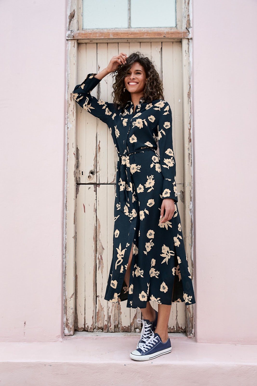 מצאנו 10 שמלות חגיגיות בפחות מ-200 שח