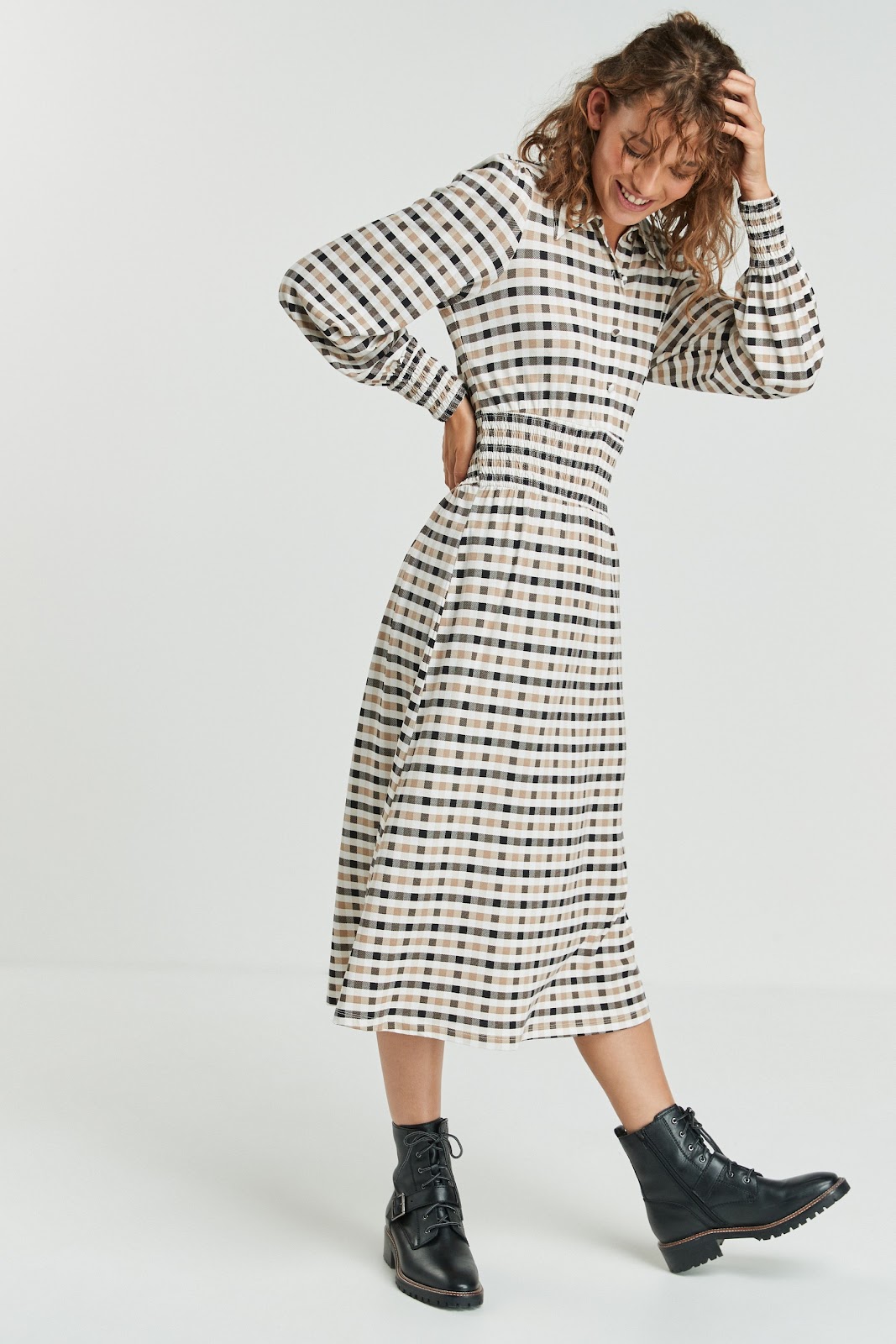 מצאנו 10 שמלות חגיגיות בפחות מ-200 שח