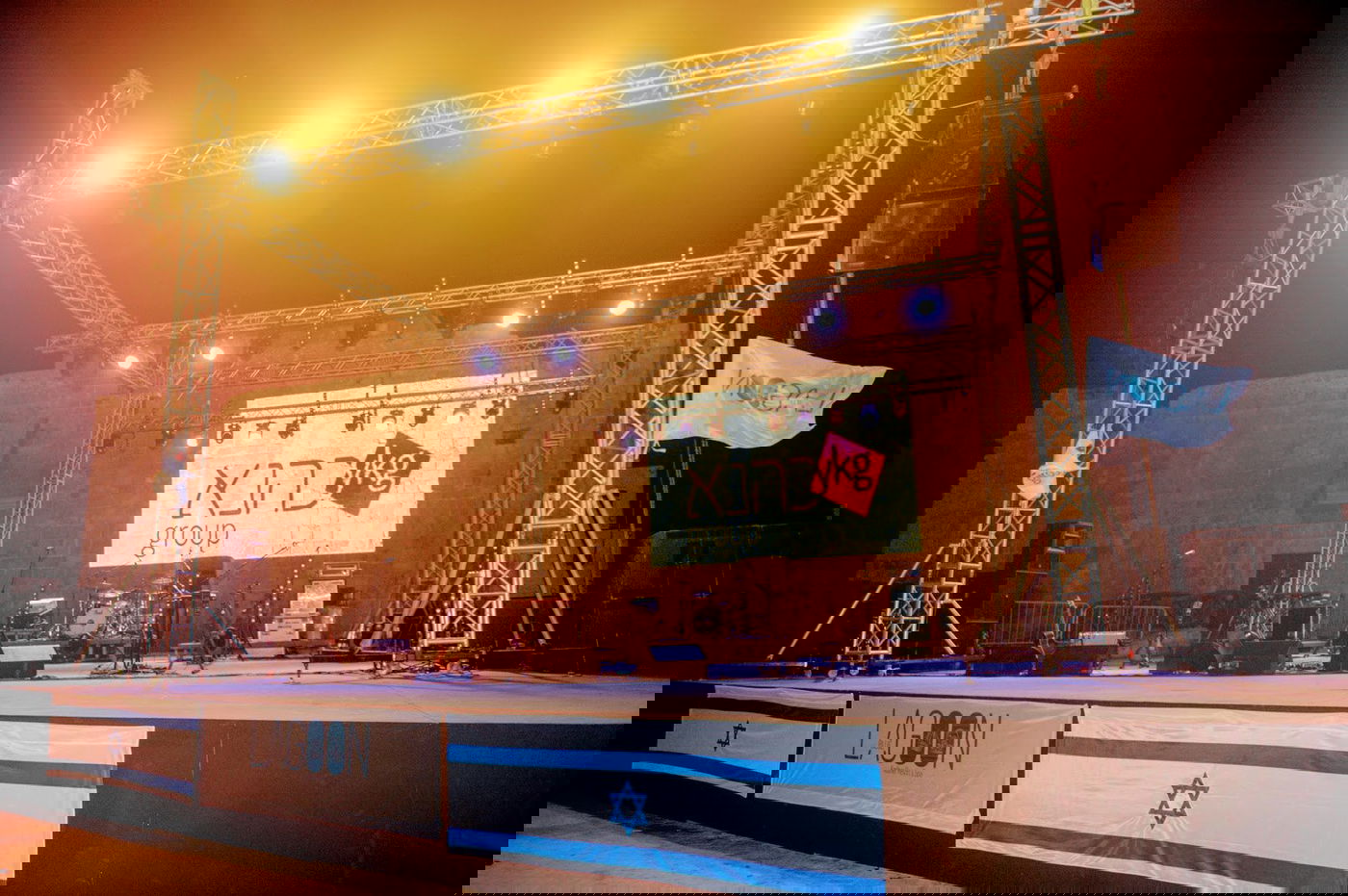 צפו: המופע ההיסטורי של ישי ריבו בקפריסין