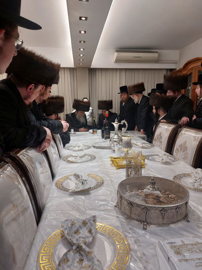 האדמו"ר מסאדיגורה בביקור בבית גאב"ד אנטווערפן