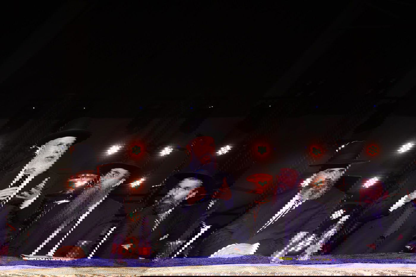 הגר"ז כהן בהקבלת פני רבו ברגל