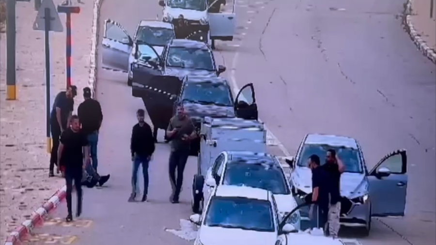תיעוד ממצלמות אבטחה ממספר גניבות נגררים ורגע מעצרו של הנאשם על ידי בלשי תחנת בית שמש
