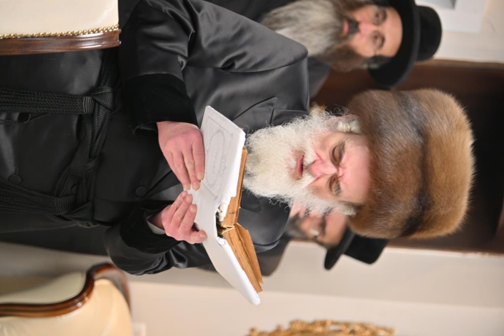 פסח בחצה"ק ויזניץ