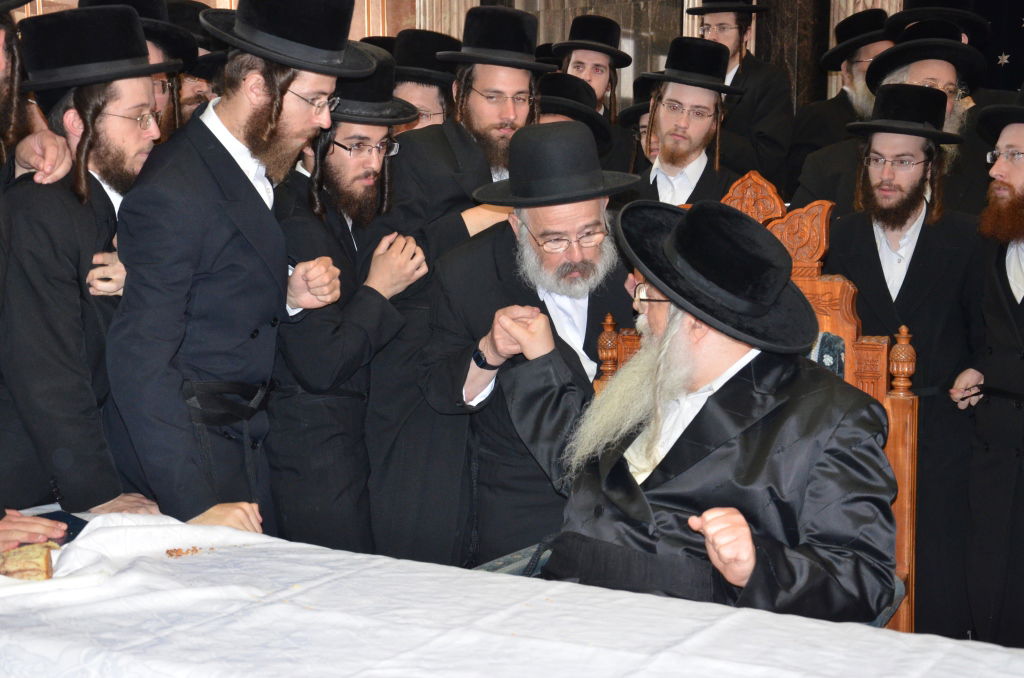 עם מורו ורבו יבלחט"א האדמו"ר מצאנז שליט"א