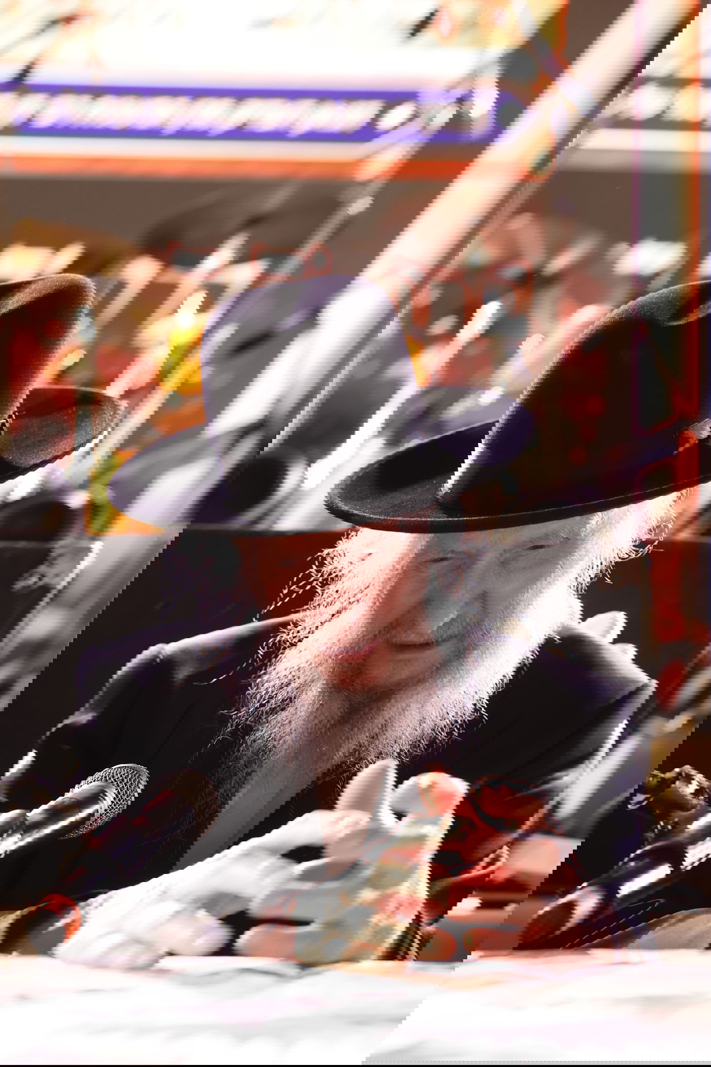 אירוע חלוקת המלגות של תוכנית "כתבתם" בעיריית ביתר עילית בראשות המשגיח הגאון רבי דן סגל