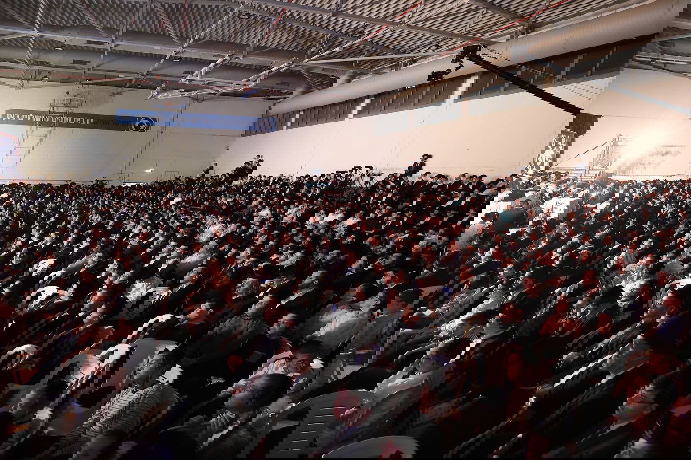 אירוע חלוקת המלגות של תוכנית "כתבתם" בעיריית ביתר עילית בראשות המשגיח הגאון רבי דן סגל