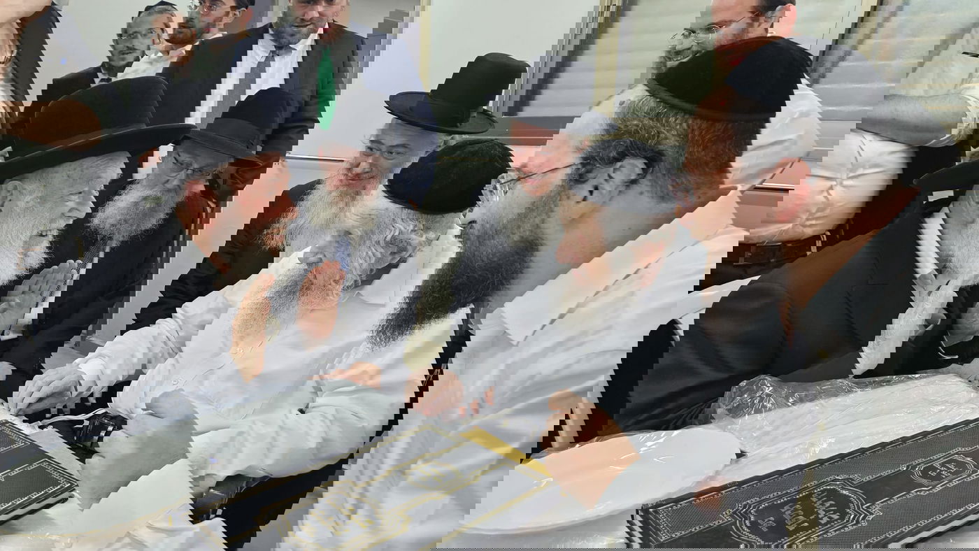 פסח במחיצת הגר"ד לנדו