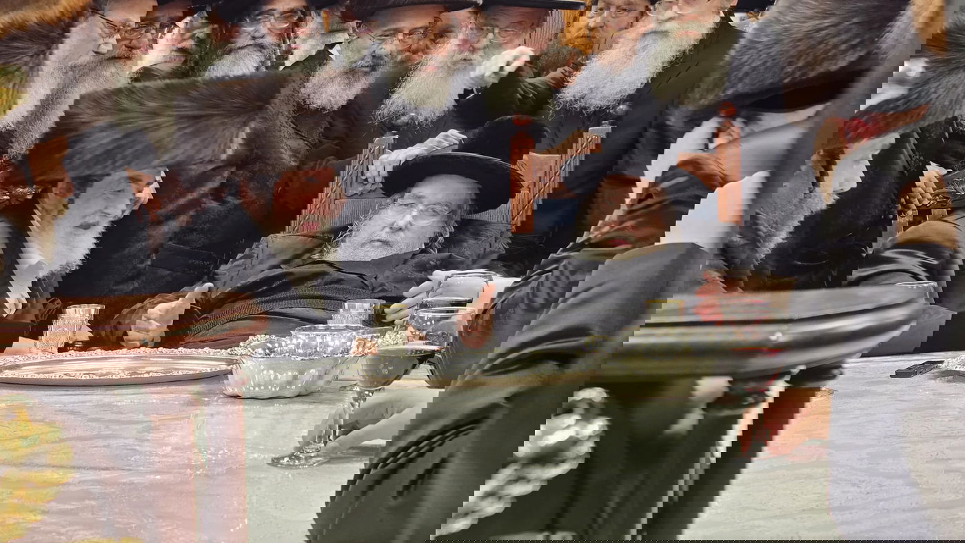 ביקור האדמו"ר מויזניץ אצל האדמו"ר מבעלזא