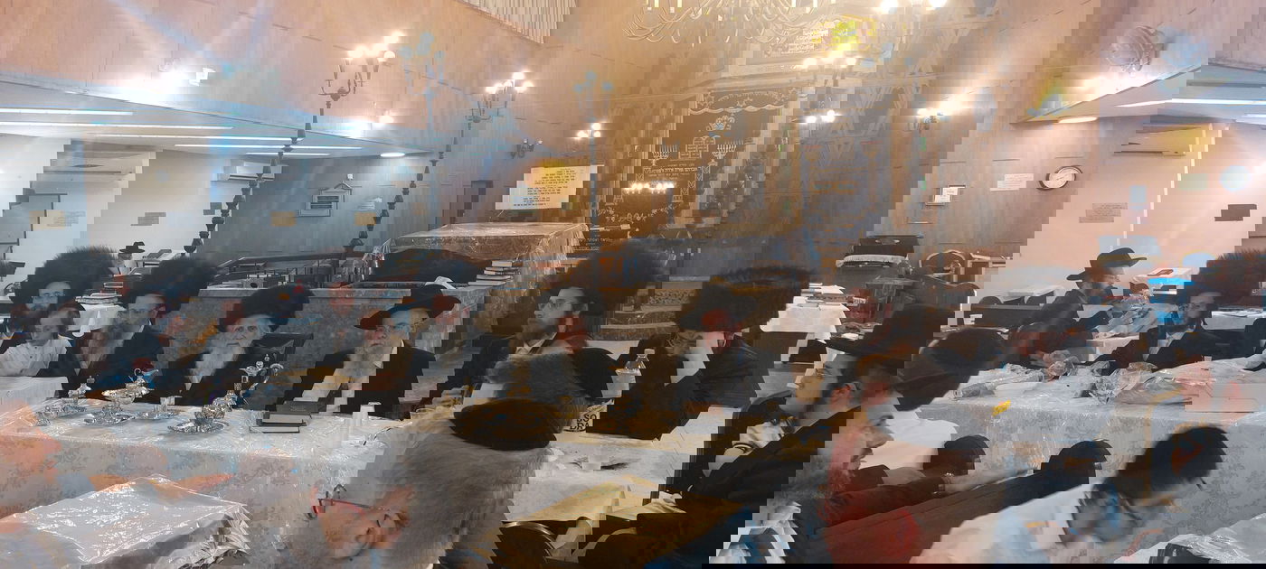 חג הפסח בצל הגה"צ ר' מרדכי אויערבאך