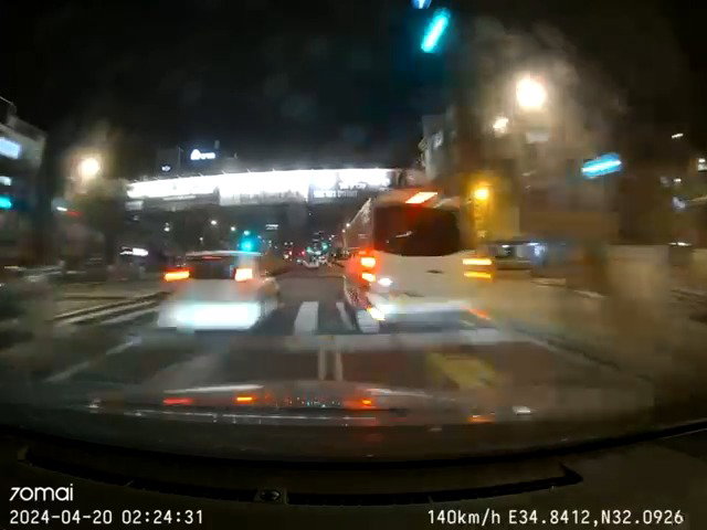  תיעוד התאונה ממצלמת הרכב הגנוב