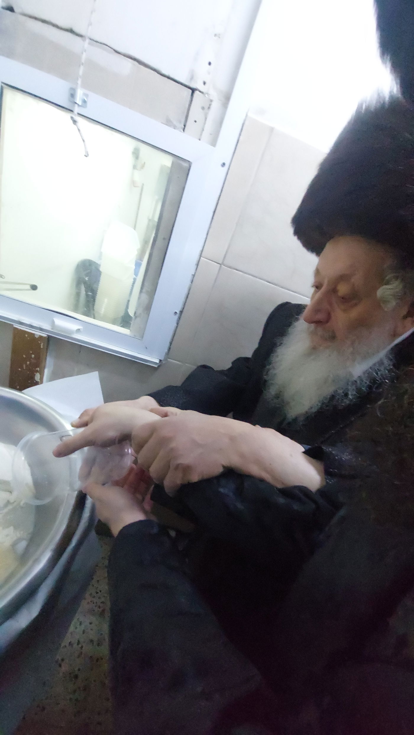 חג הפסח בחצה"ק נאראל