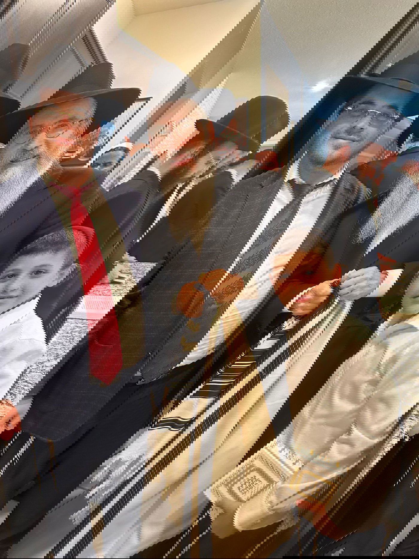 זופניק בכיכר • כל התמונות, הנייעס והחשיפות של פסח והמסתעף