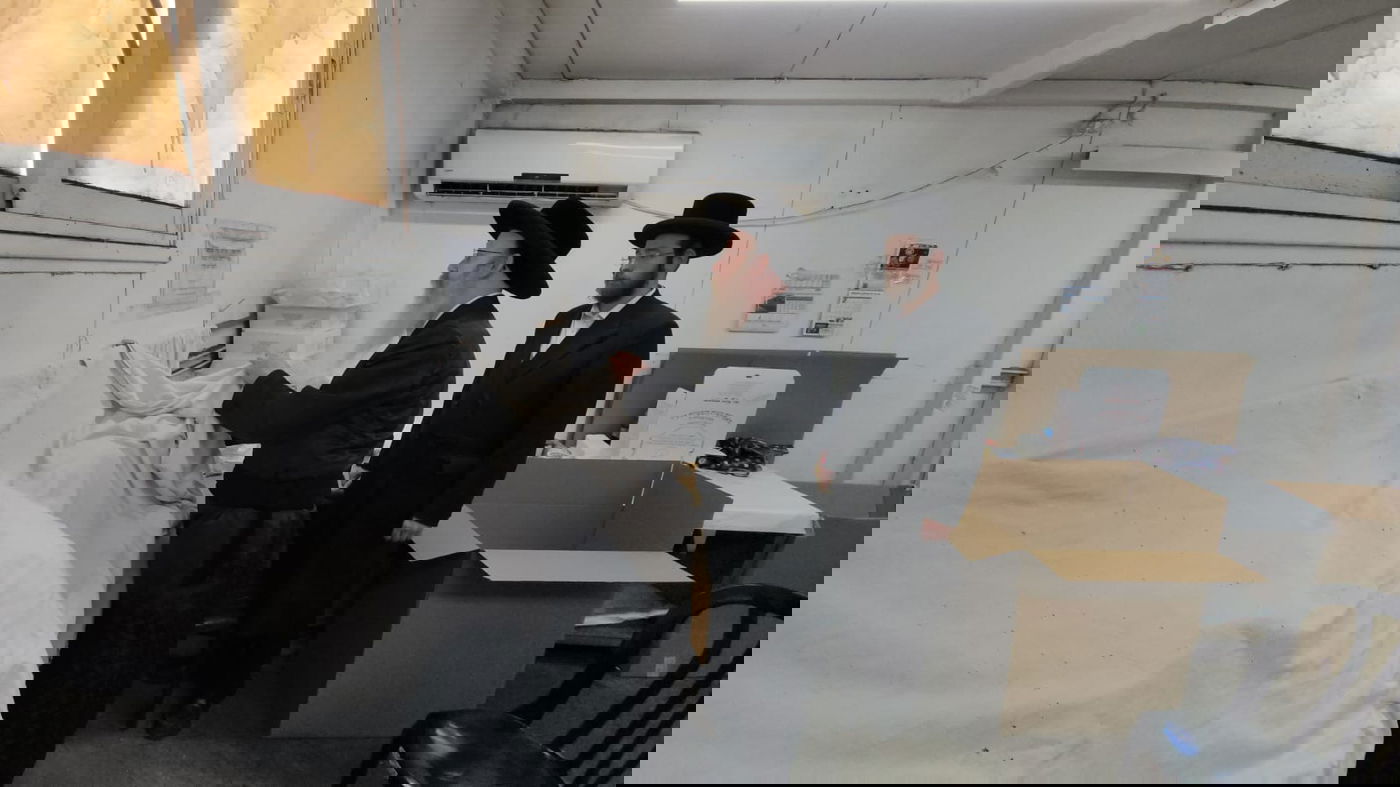 חג הפסח בחצה"ק קרעטשניף ק"ג