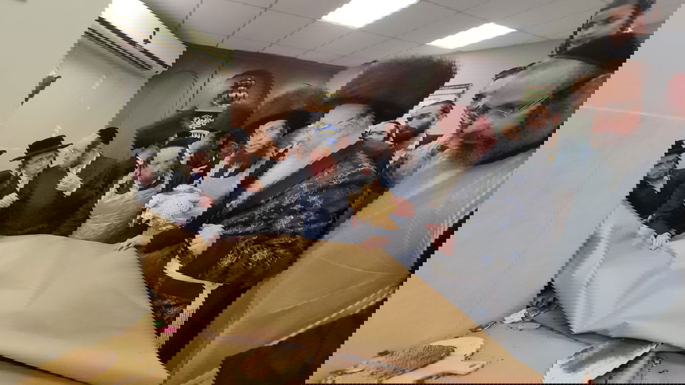 חג הפסח בחצה"ק קרעטשניף ק"ג