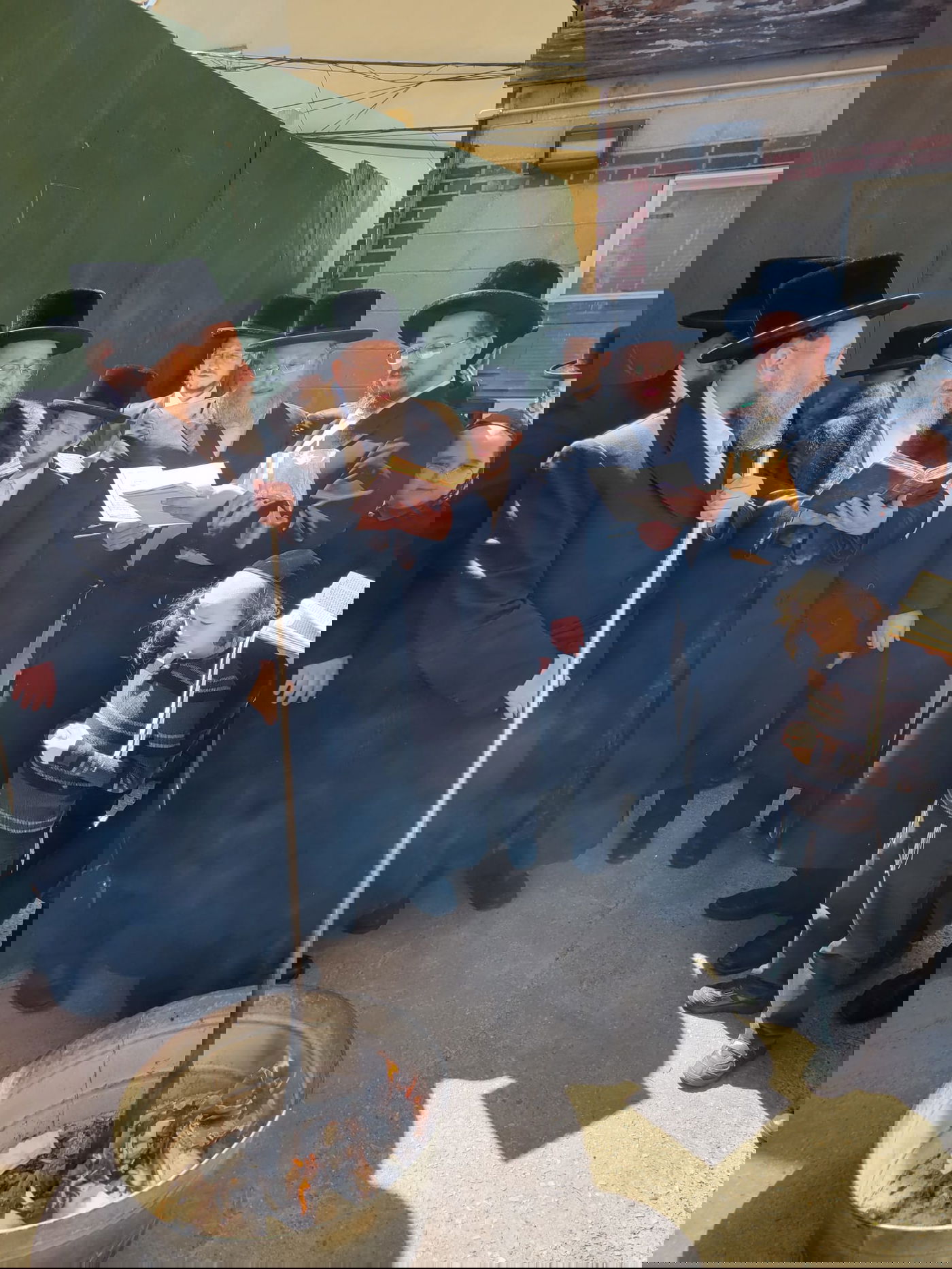 חג הפסח בחצה"ק סקווירא ב"פ