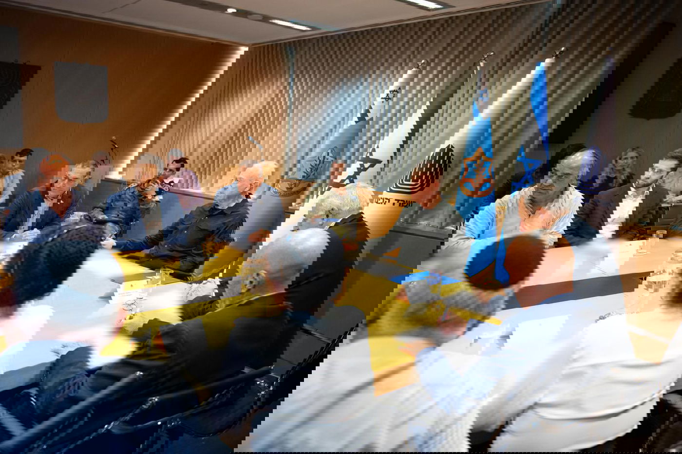 גלנט בישיבה היום