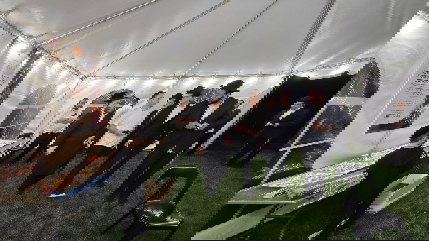 יאר צייט ראשון לר' מיכאל שניצלער