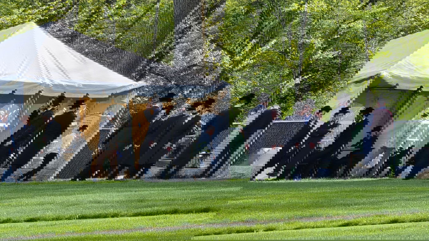 יאר צייט ראשון לר' מיכאל שניצלער