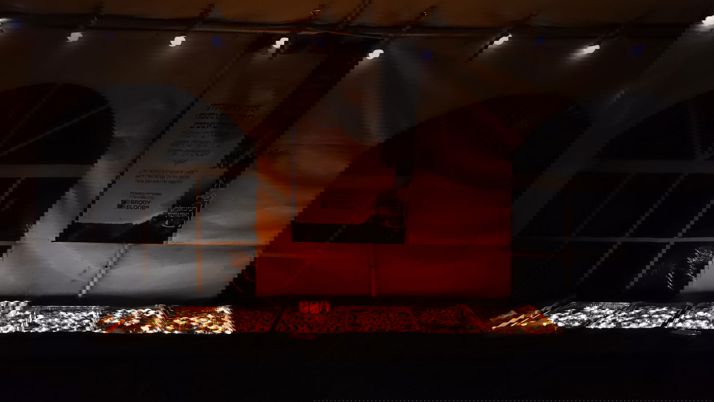 יאר צייט ראשון לר' מיכאל שניצלער