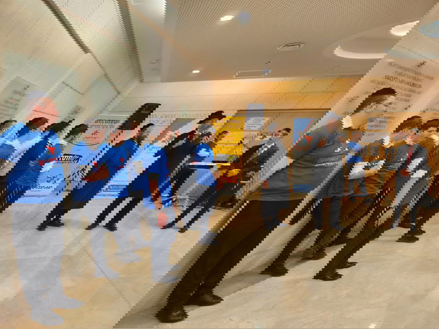 זופניק בכיכר • כל התמונות, הנייעס והחשיפות של פסח והמסתעף