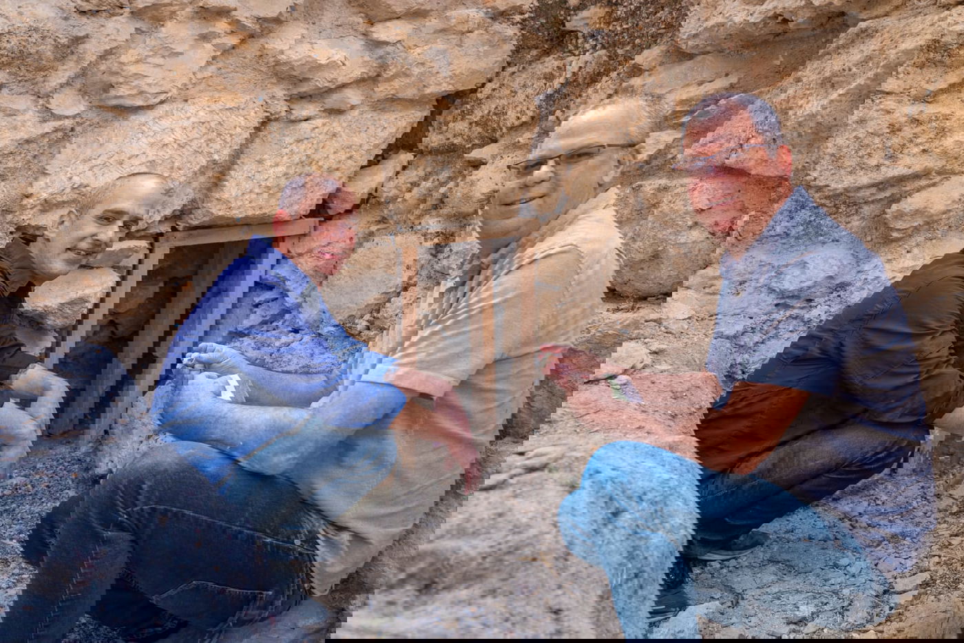 הארכיאולוגים  פרופ' יובל גדות וד"ר גו' עוזיאל, ממנהלי המחקר הרחב בעיר דוד