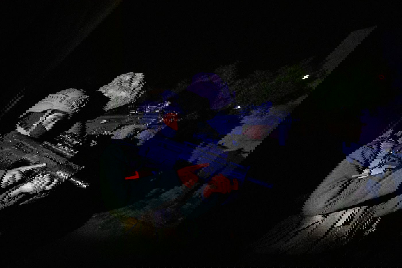 חשש בעסקת החטופים; הנייה חזר לקטר; הרוגים בעיר רפיח