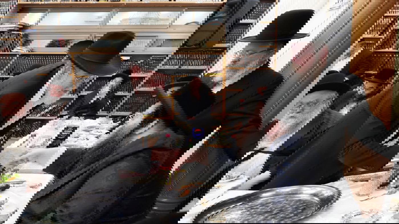 האדמו"ר מזימגראד בטיש הילולא