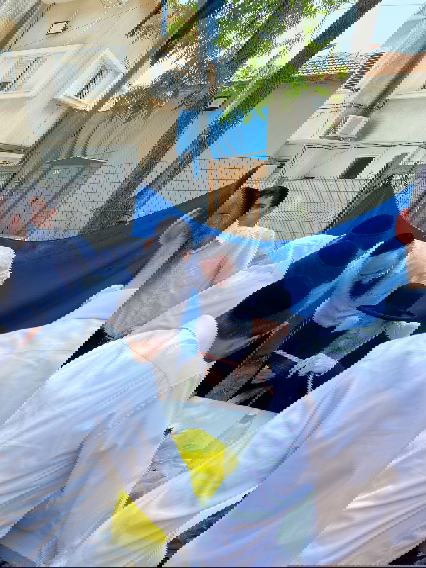 הגר"ד בצרי במצוות 'ראשית הגז'