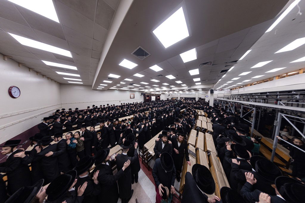 פסח בחצה"ק באבוב 45