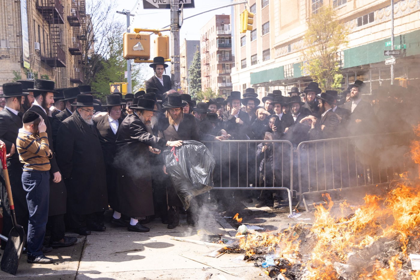 פסח בחצה"ק באבוב 45