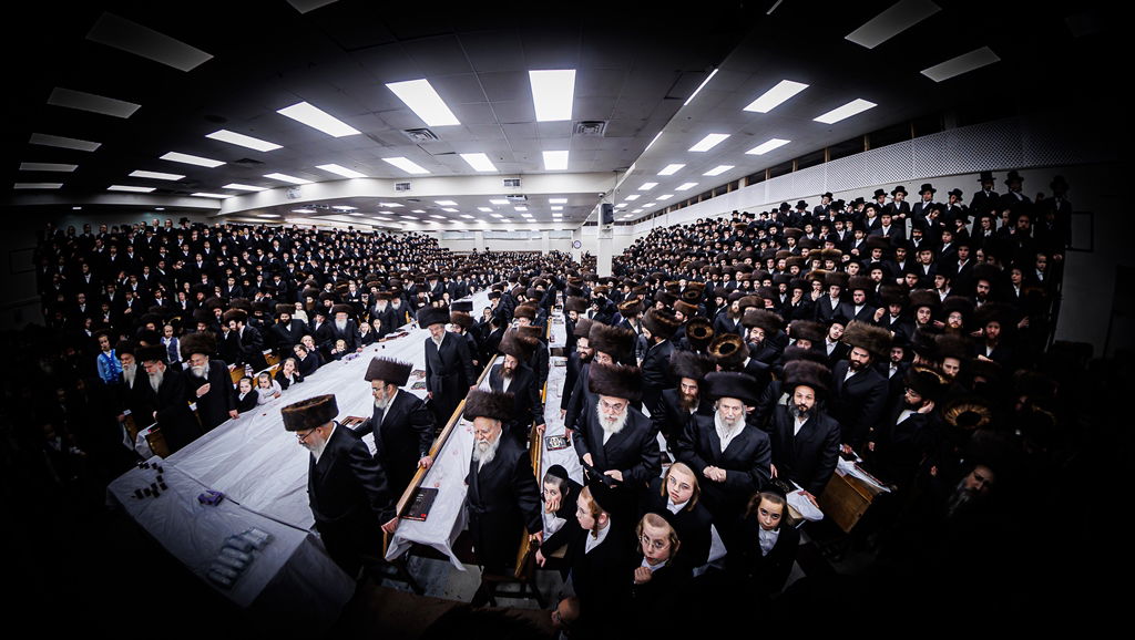 פסח בחצה"ק באבוב 45