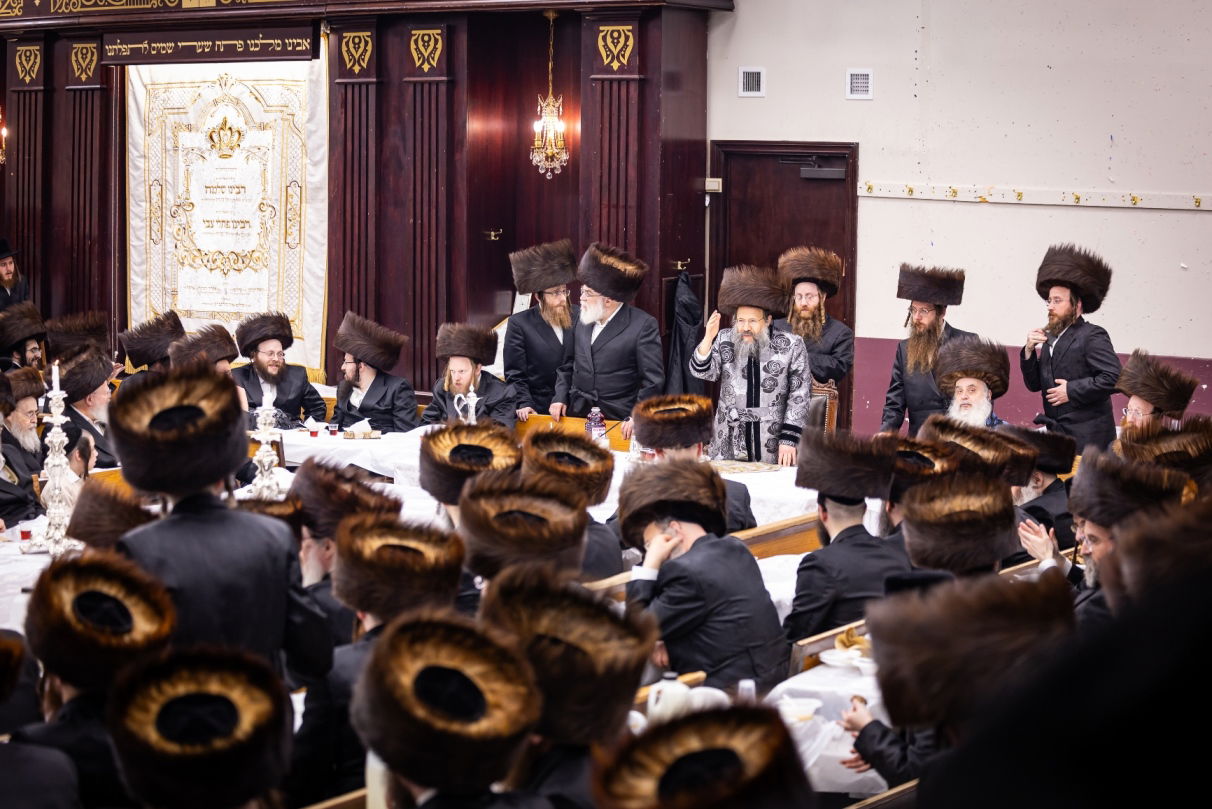 פסח בחצה"ק באבוב 45