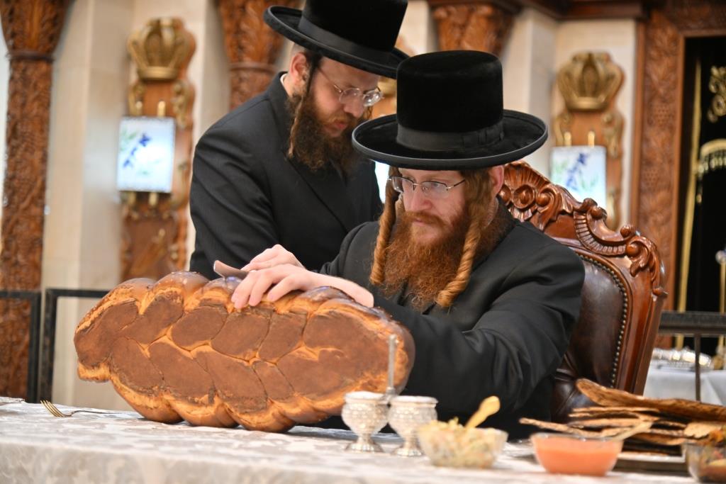 טיש הילולא בקאליב