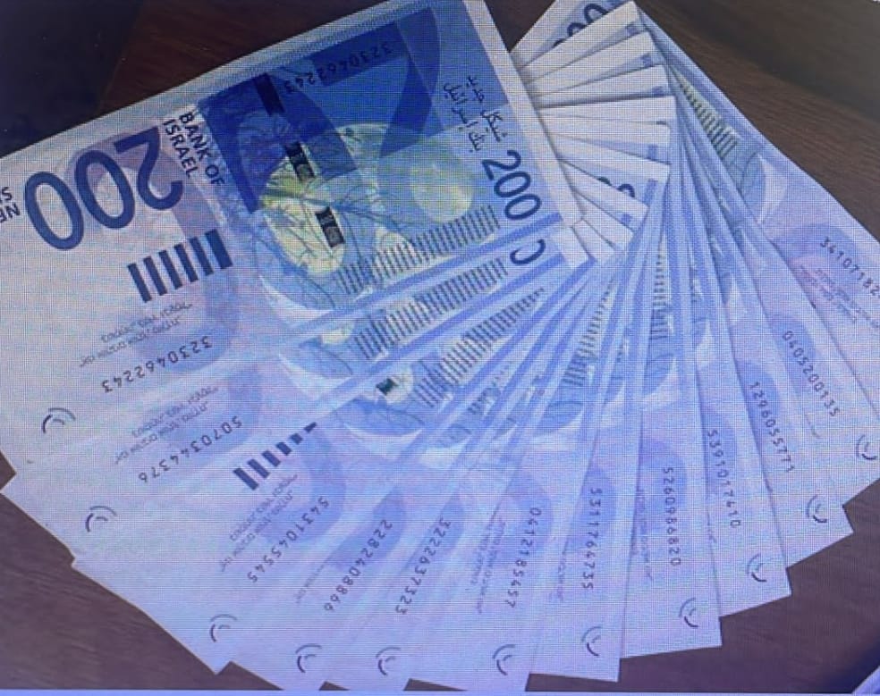 מזעזע: כך העוזרת עקצה זוג קשישים ניצולי שואה