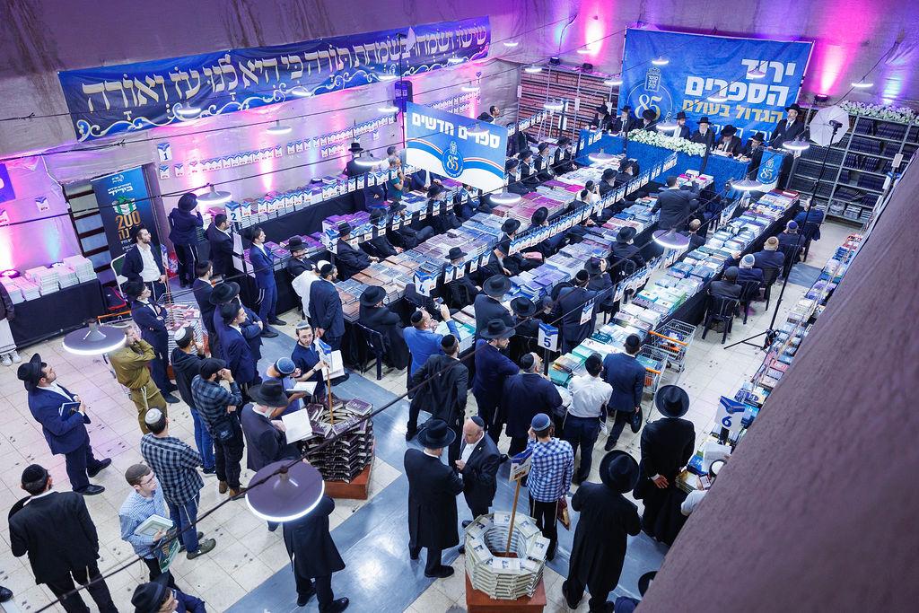 בהשקת ספרו של הרב לאו במוסד הרב קוק