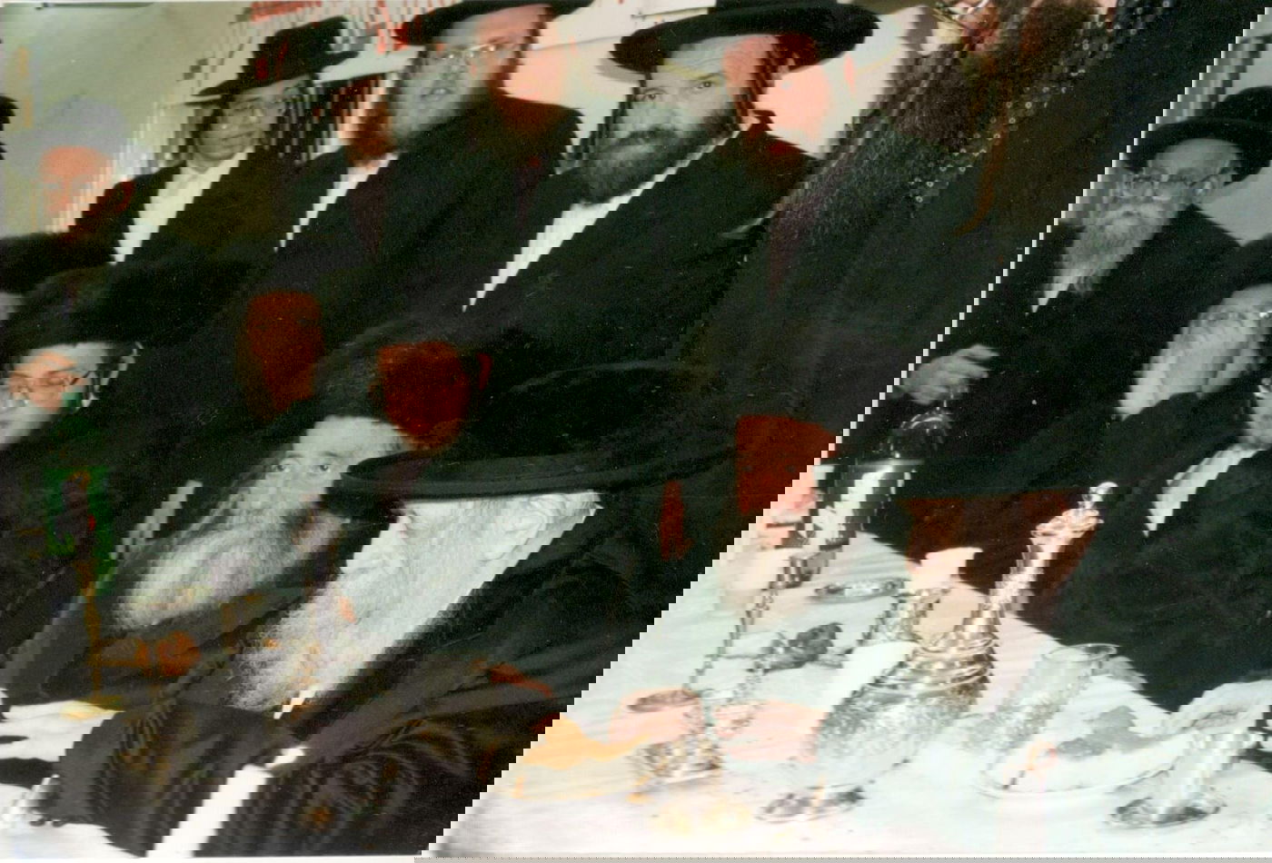 נוסטלגיה: האדמו"ר מפינסק קארלין זצ"ל