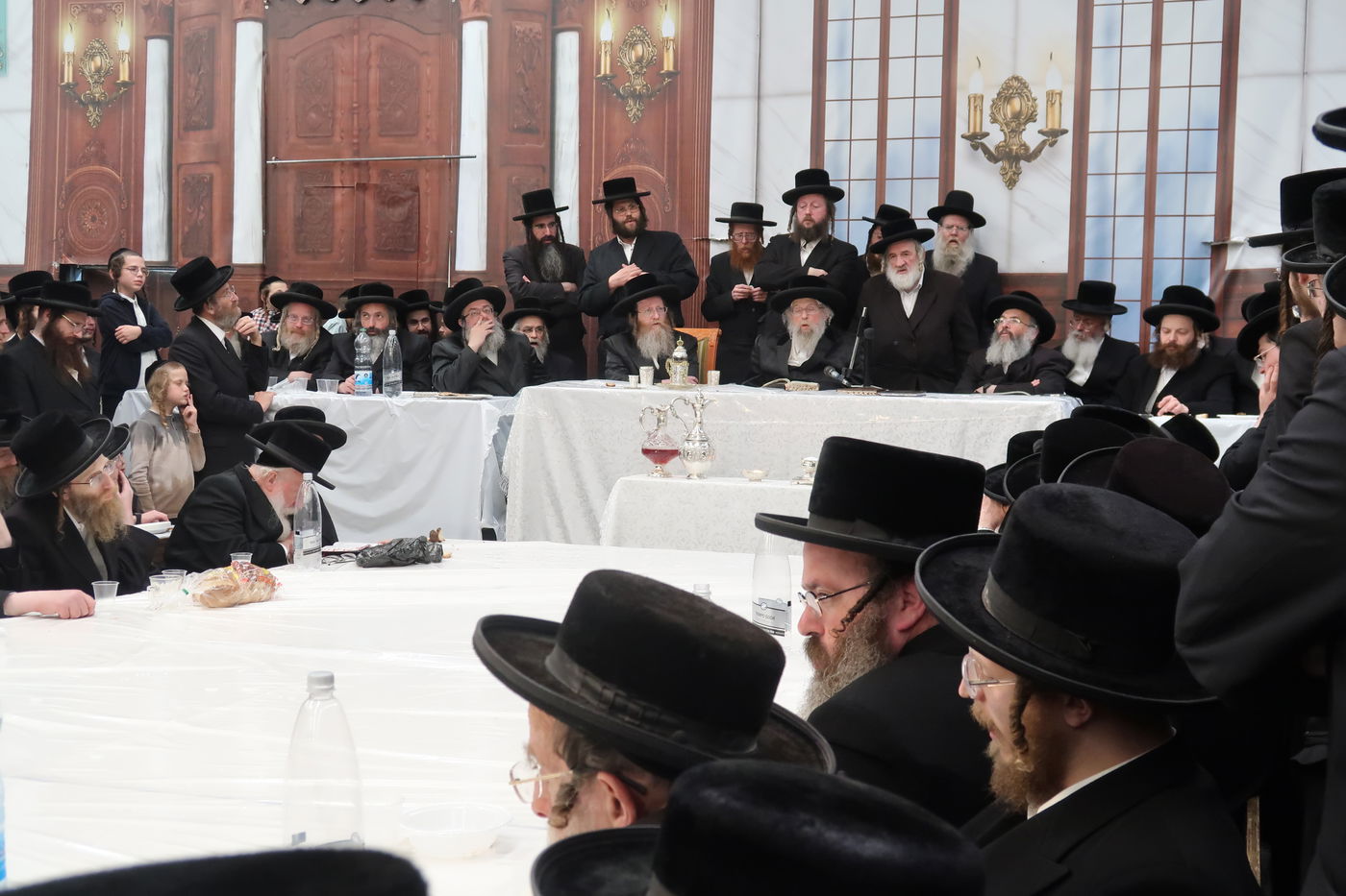 טיש הילולא בפינסק קארלין