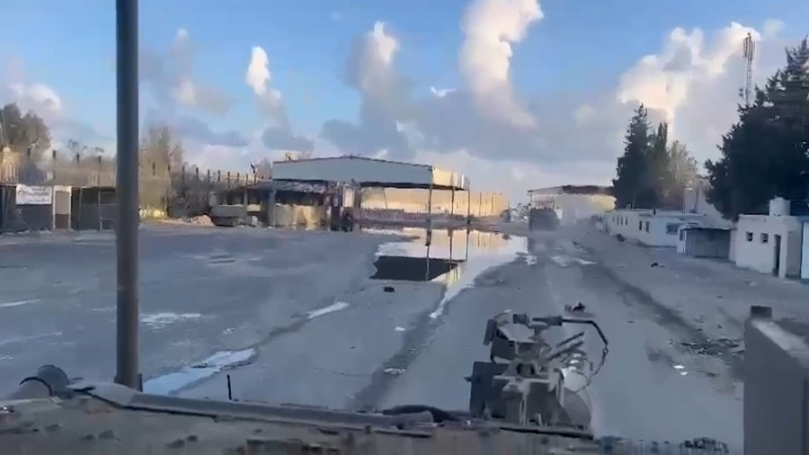 ההשתלטות על מעבר רפיח העזתי | צפו