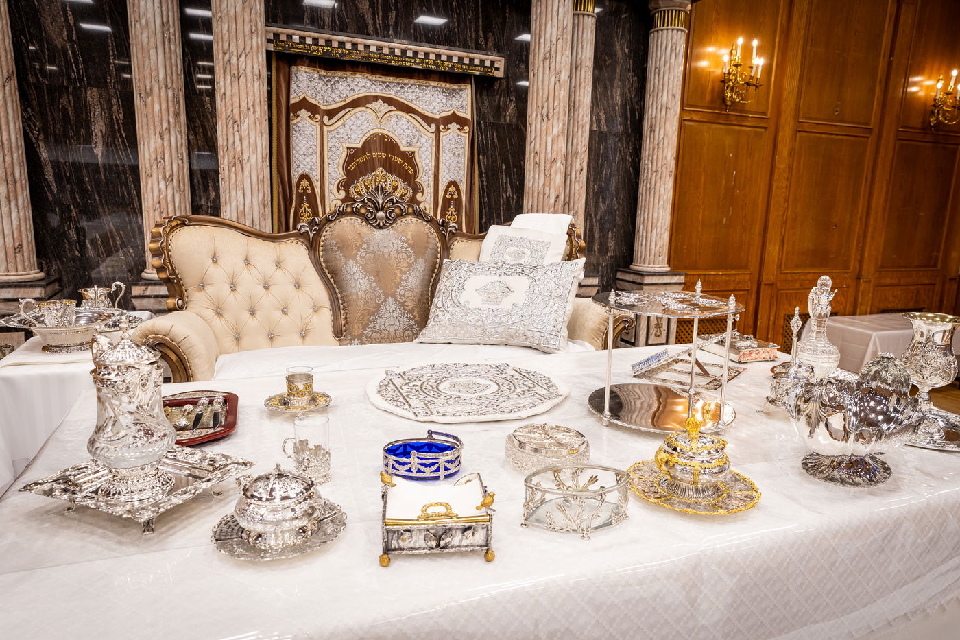 חודש ניסן בחצה"ק צאנז קלויזנבורג