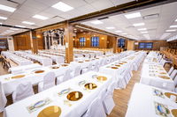 חודש ניסן בחצה"ק צאנז קלויזנבורג | ארכיון