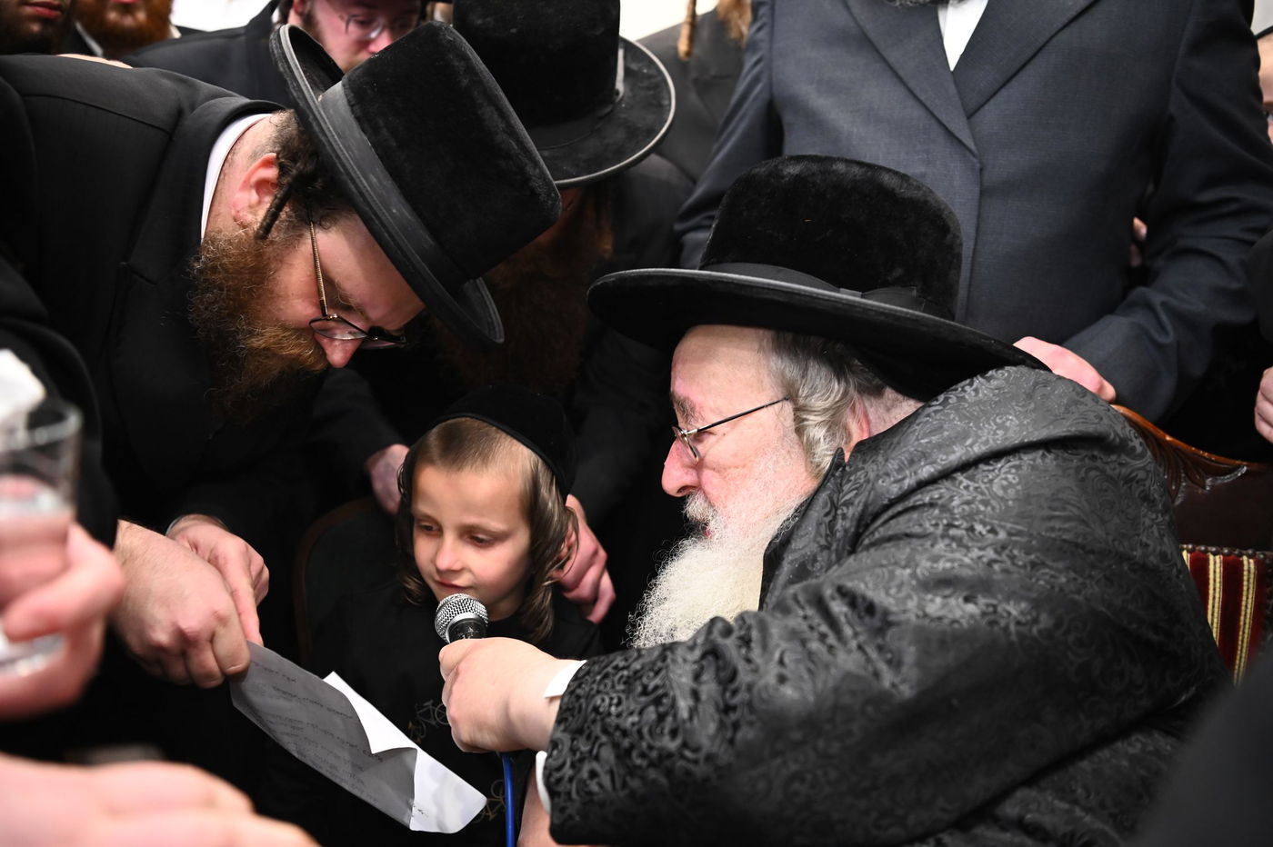 מסע הלוויית בת האדמו"ר מספינקא