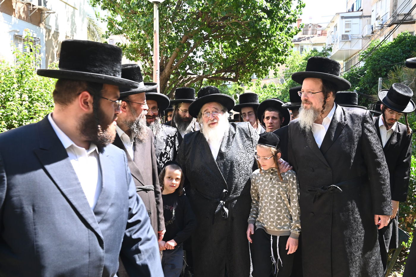 מסע הלוויית בת האדמו"ר מספינקא