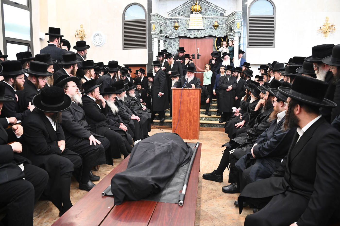 מסע הלוויית בת האדמו"ר מספינקא